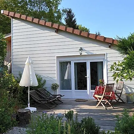 Dans Un Jardin * Apremont-la-Foret